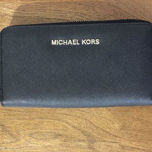 Michael Kors Black Zippered Wallet